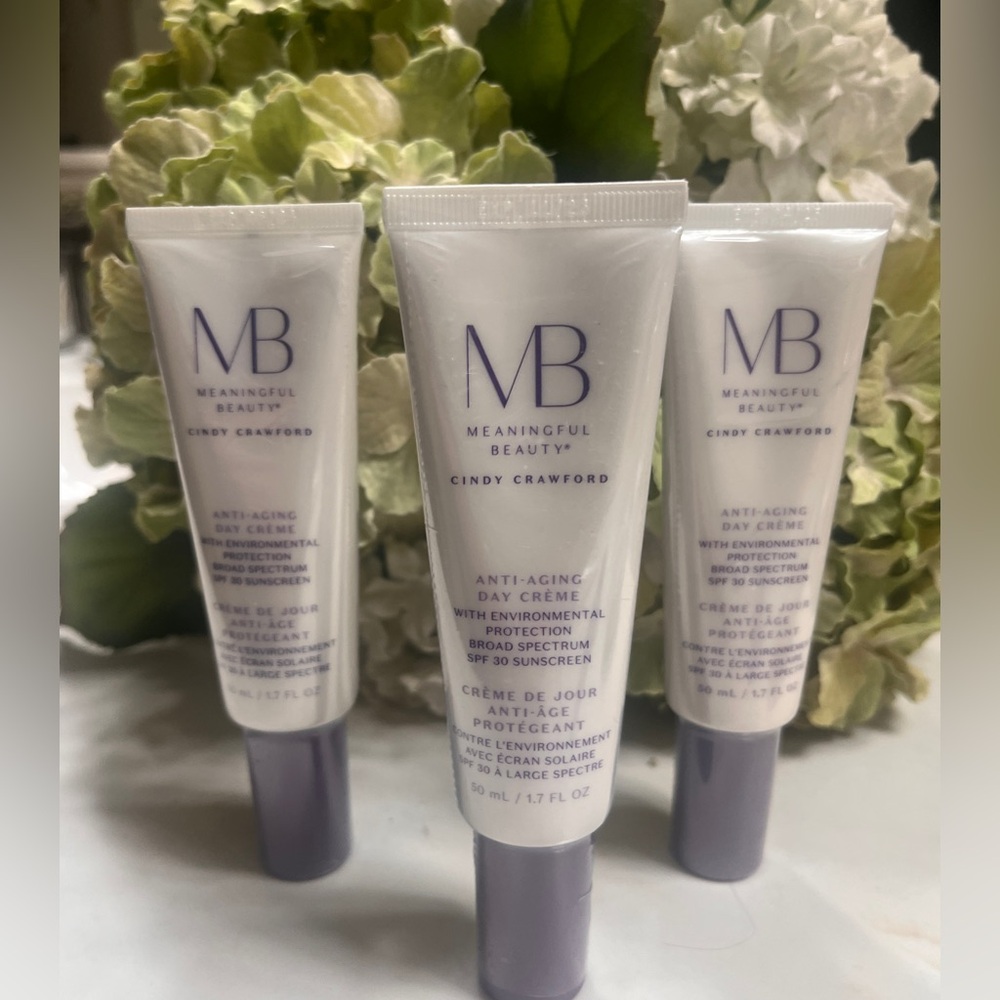 Three Tubes Sealed Meaningful Beauty Anti-Aging Day Crème 1.7
Oz